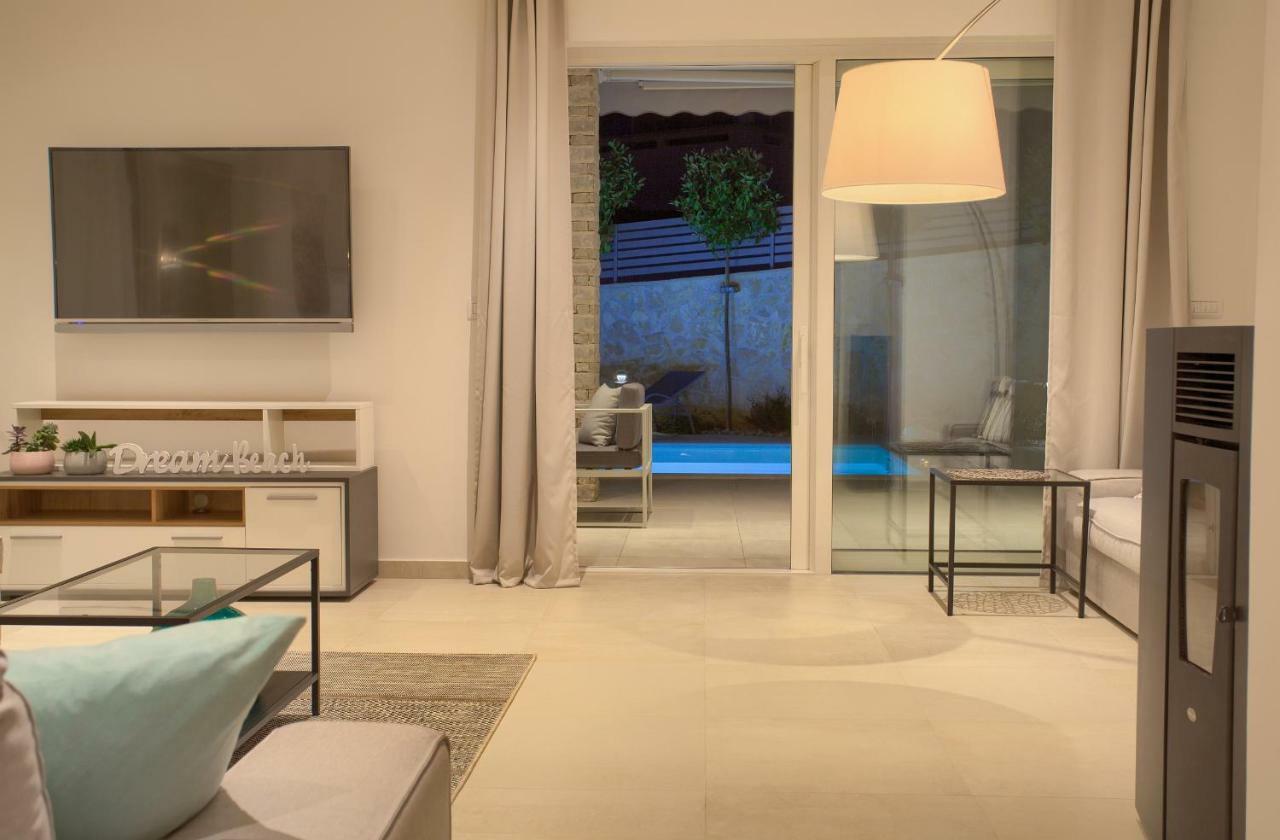 Villa Vale Kornic Bagian luar foto
